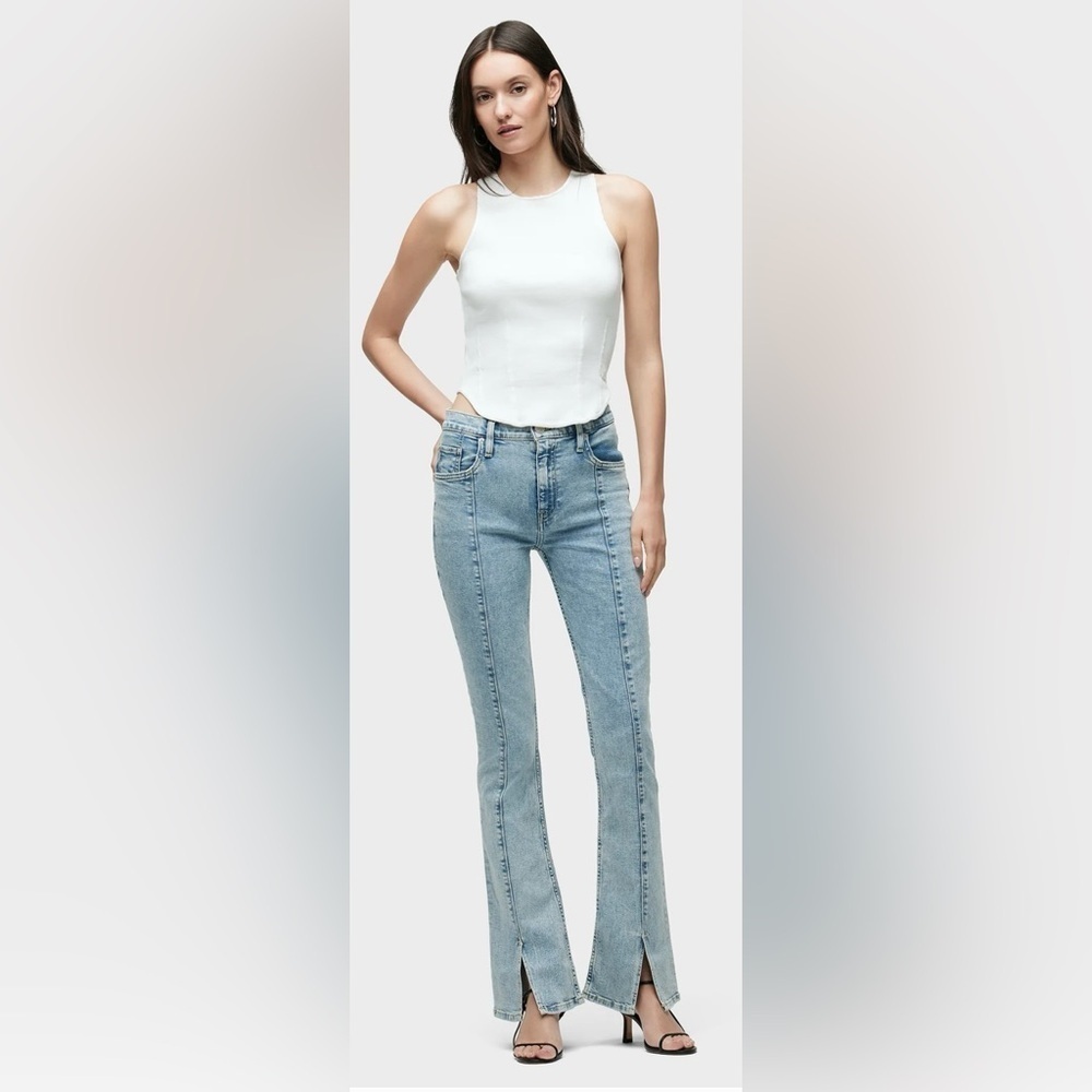 Hudson Barbara High Rose Baby bootcut Jean with slit hem. Women’s size 31 new